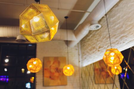 Sourcing Stylish Lamps and Fixtures on a Shoestring: A UK Shopper’s Guide