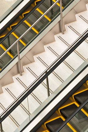 Fee Structures for Commercial vs. Residential Projects: UK Market Comparisons