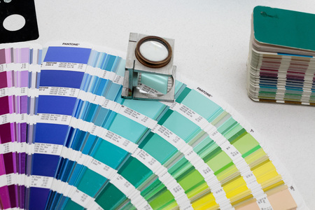 Paint Finishes Explained: Navigating Farrow & Ball and Dulux Options for Every Room