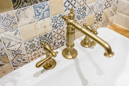 Victorian-Inspired Bathrooms: How to Renovate with Period Charm
